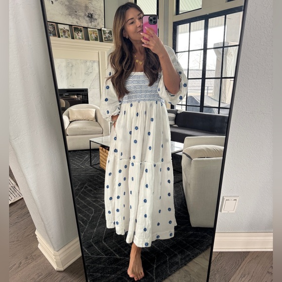 Free People Dresses & Skirts - Free People White and Blue Floral Dress